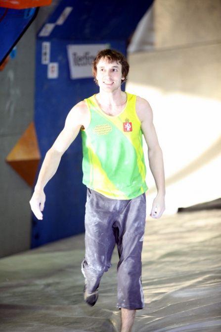 Интервью с вице-чемпионами России-2015 в боулдеринге (Скалолазание, красноярск, чемпионат россии, скалолазание, дмитрий шарафутдинов, юлия абрамчук, свердловская область, санкт-петербург)