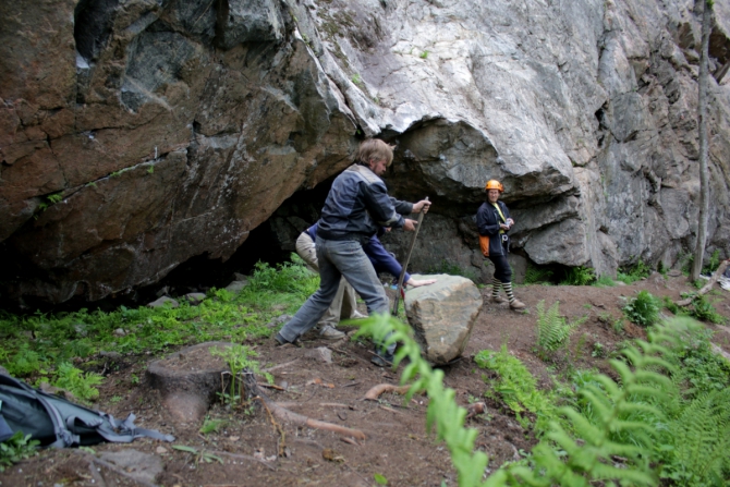 Red Fox Karelian Rocks. Подготовка боулдер-трасс (Скалолазание, скалолазание, боулдеринг, фестиваль, redfox, karelianrocks, карелианрокс, climbing, bouldering, redfoxkarelianrocks)