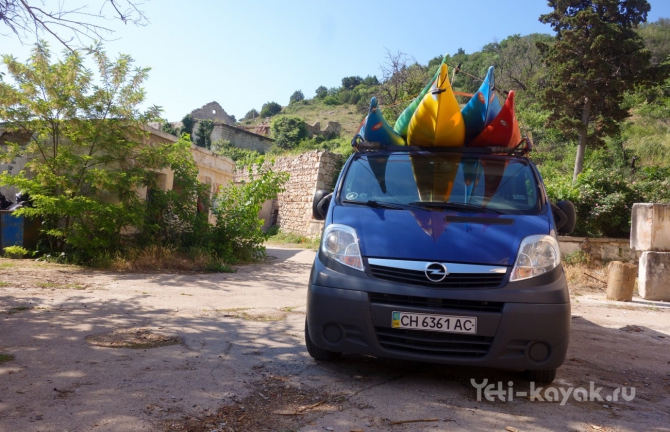 Неизведанное побережье Крыма: мыс Киик-Атлама и Карадаг (Вода, каяки, восточный крым, орджоникидзе, каякинг в Крыму, морские байдарки, каяки карадаг)