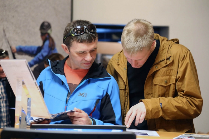 По следам Piolets d'Or. Александр Гуков и Алексей Лончинский (Альпинизм, события, горы, золотой ледоруб, экспедиции, награды, шамони, курмайор, крутые, восхождения 2014 года)