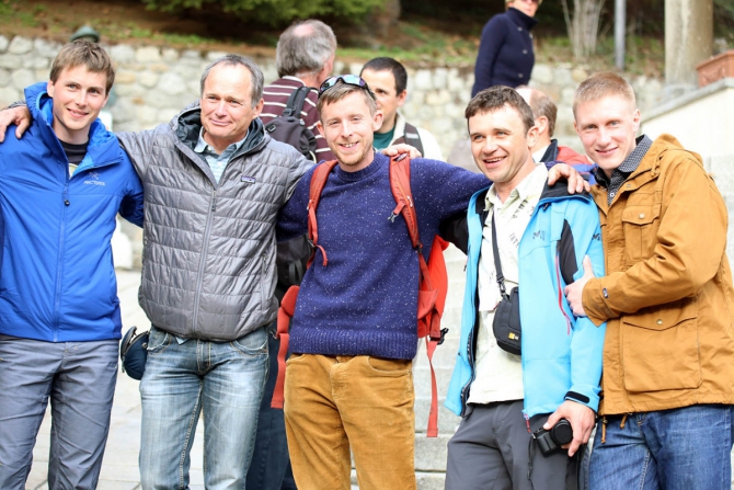 По следам Piolets d'Or. Александр Гуков и Алексей Лончинский (Альпинизм, события, горы, золотой ледоруб, экспедиции, награды, шамони, курмайор, крутые, восхождения 2014 года)