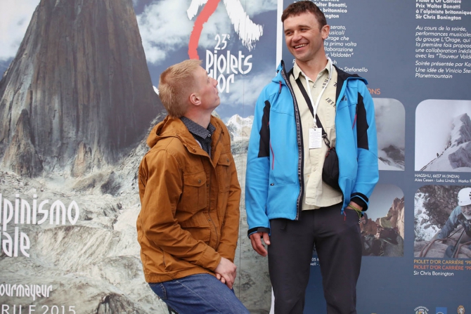 По следам Piolets d'Or. Александр Гуков и Алексей Лончинский (Альпинизм, события, горы, золотой ледоруб, экспедиции, награды, шамони, курмайор, крутые, восхождения 2014 года)