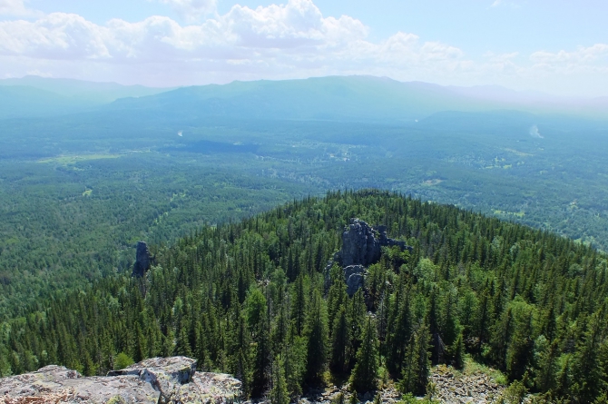 Скалы, г. Мал. Увал, хр. Бол. Сука. (Скалолазание)