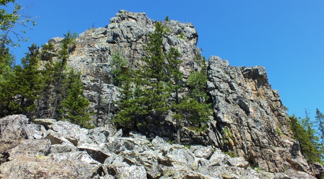 Скалы, г. Мал. Увал, хр. Бол. Сука. (Скалолазание)