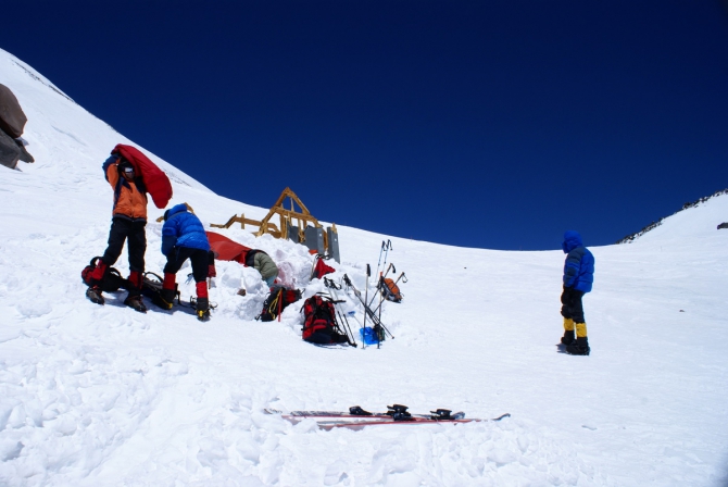 Приют EG5300, начало (Альпинизм, кавказ, лагерь, вершина, горы, альпинизм)