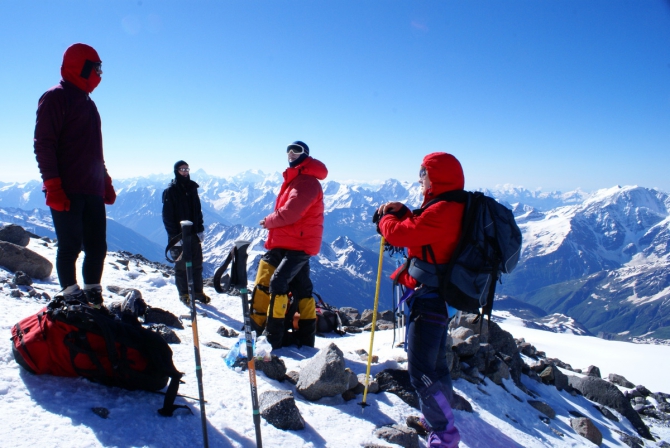 Приют EG5300, начало (Альпинизм, кавказ, лагерь, вершина, горы, альпинизм)