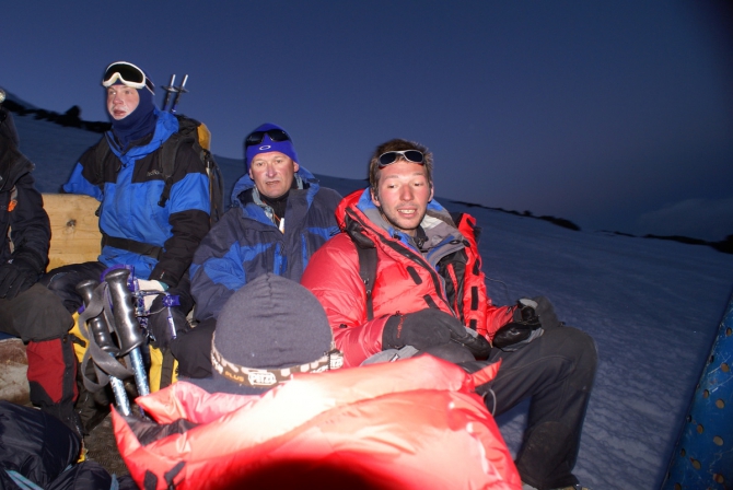 Приют EG5300, начало (Альпинизм, кавказ, лагерь, вершина, горы, альпинизм)