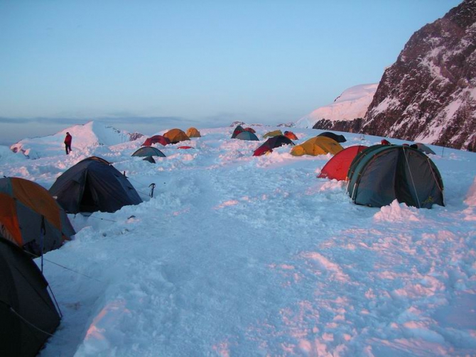 Хан Тенгри. Восхождение с севера (Альпинизм)