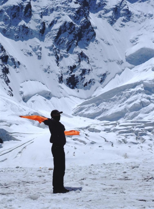Жизнь на Хане. Энциклопедия в картинках. Вертолёты. (Альпинизм, киноэкспедиция, хан тенгри)