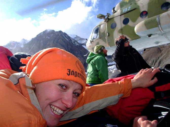 Жизнь на Хане. Энциклопедия в картинках. Вертолёты. (Альпинизм, киноэкспедиция, хан тенгри)