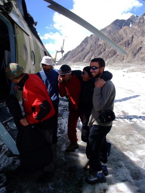Жизнь на Хане. Энциклопедия в картинках. Вертолёты. (Альпинизм, киноэкспедиция, хан тенгри)