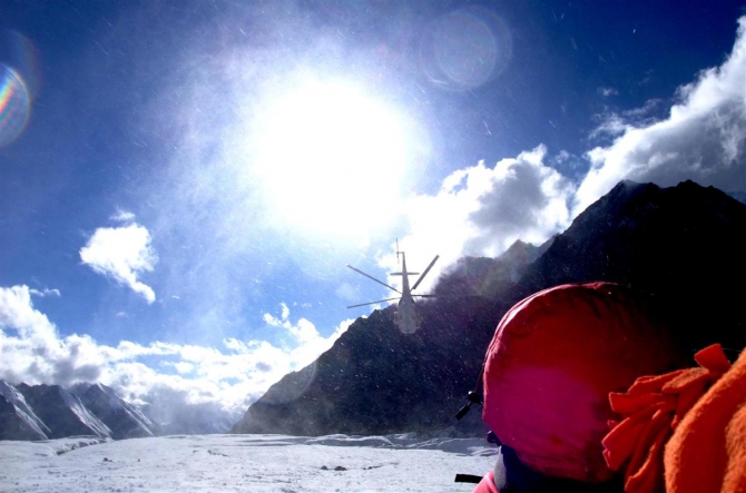 Жизнь на Хане. Энциклопедия в картинках. Вертолёты. (Альпинизм, киноэкспедиция, хан тенгри)