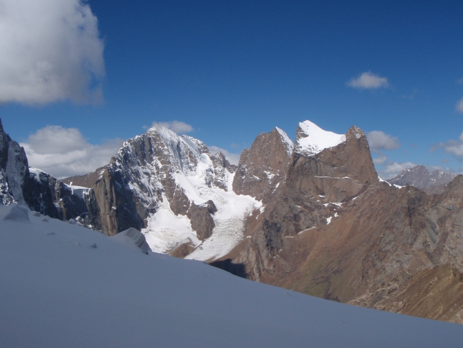 На пик А. Блока соло по новому пути. (Альпинизм, азия, максименя, первопроход)