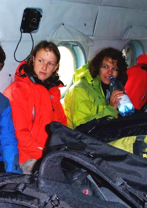 Жизнь на Хане. Энциклопедия в картинках. Девушки. (Альпинизм, киноэкспедиция, северный иныльчек, тянь-шань, хан тенгри)