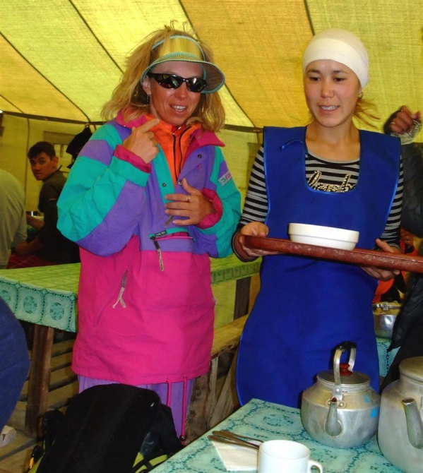 Жизнь на Хане. Энциклопедия в картинках. Девушки. (Альпинизм, киноэкспедиция, северный иныльчек, тянь-шань, хан тенгри)