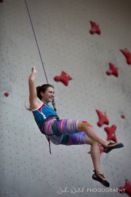 Анна Цыганова: К ЭТАПАМ КУБКА МИРА В КИТАЕ ГОТОВЛЮСЬ ЗА КОМПЬЮТЕРОМ (Скалолазание, красноярский край, скалолазание, кубок мира, скорость, Сентрал Саанич, ванкувер, канада, шамони, арко)