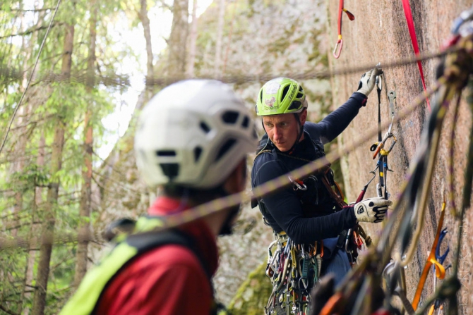 В сказочном лесу Альпмарафона-2015 (Альпинизм, krukonogi, соревнования, ито, связки, массив цветок)