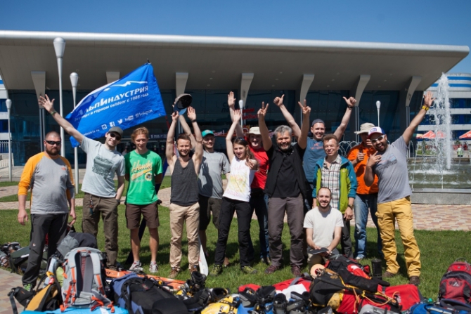 АльпИндустрия на Эльбрусе или сотрудника в горы тяни ;-, Горный туризм, восхождение, приключение)