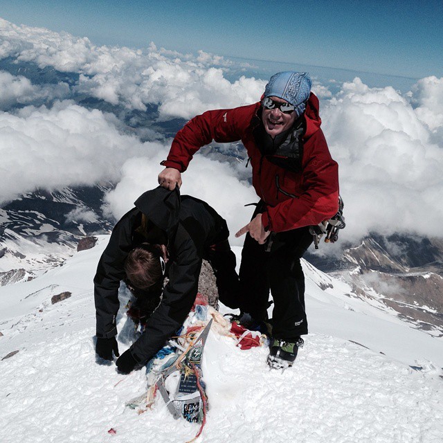 АльпИндустрия на Эльбрусе или сотрудника в горы тяни ;-, Горный туризм, восхождение, приключение)