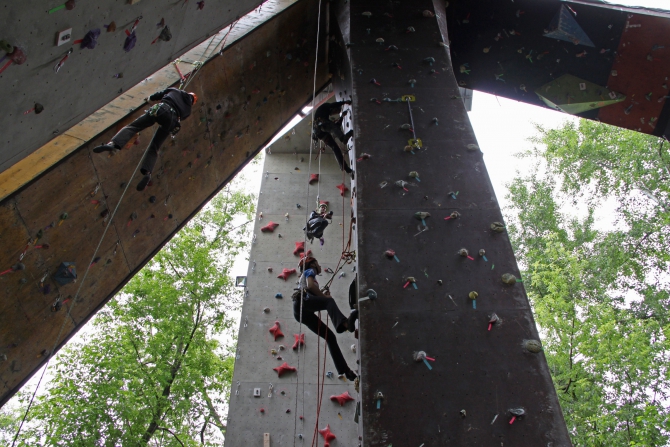 Весенний зачёт МЭИ. Сезон 2015. Впечатления (Альпинизм, каис мэи, фаис москвы, Лосиный остров, скалодром RockZona, сосулька маи, альпиндустрия, спорт-марафон, petzl, la sportiva, Трасса)