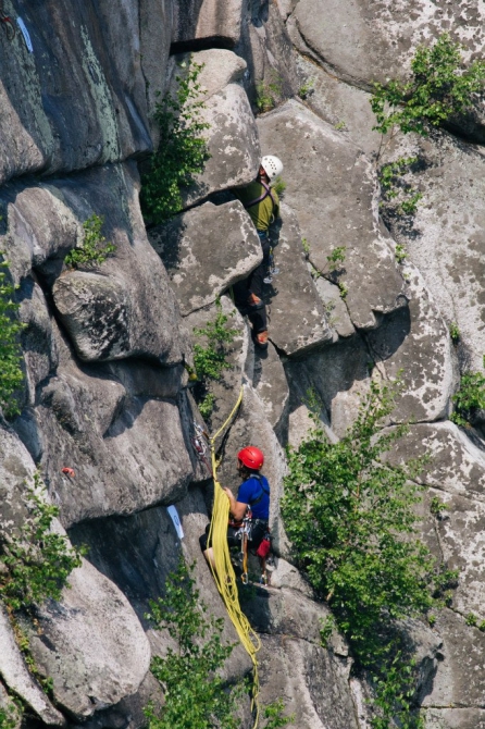 Мысли о вечном. И девчонки. (Альпинизм, крутота, фасо, альпинизм, скальный класс)