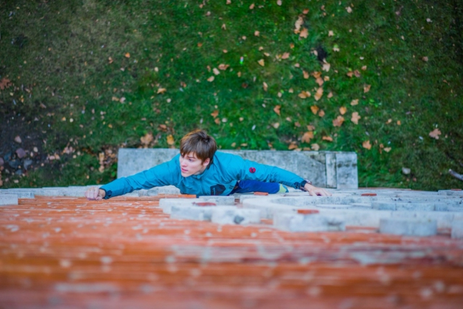 Скалолазание вне скал и тренажеров (climbing bouldering solo скалолазание боулдеринг)