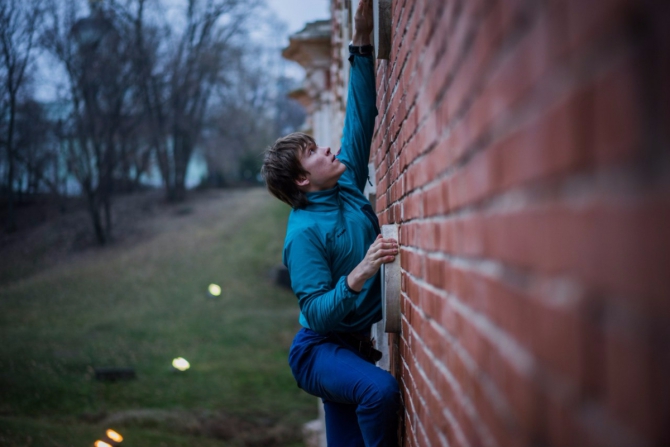 Скалолазание вне скал и тренажеров (climbing bouldering solo скалолазание боулдеринг)