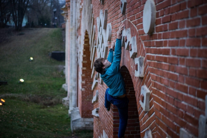 Скалолазание вне скал и тренажеров (climbing bouldering solo скалолазание боулдеринг)