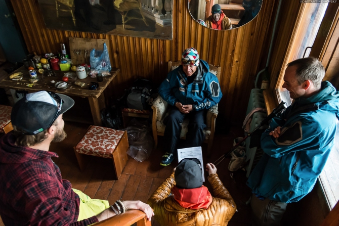 Первые выпускники Национальной школы горных гидов (Альпинизм, школа горных гидов, фар, red fox, petzl, 7 вершин, zimberlan, gore-tex, альпиндустрия)