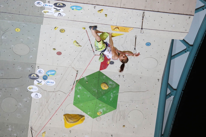 РИСК онсайт №54. Страховка в скалолазании (Скалолазание, скалолазание, техника безопасности, техника страховки, учимся)