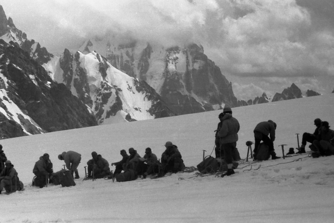 Учебный поход под Ушбу (11-14.08.1974). (Альпинизм, школа барова, поход под ушбу 1974)