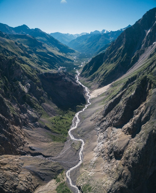 Бег вокруг Эльбруса или история о сильных духом. Часть 1 (Скайраннинг, elbrus world race, adidas, скайраннинг, горный бег, elbrus mountain race, горы, соревнования, забег)