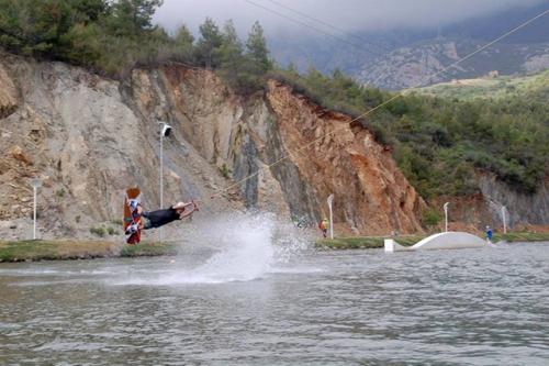 "Chevrolet Турнир четырех. КубокTahoe": впервые в российском вейке! (Вода, вейкборд)