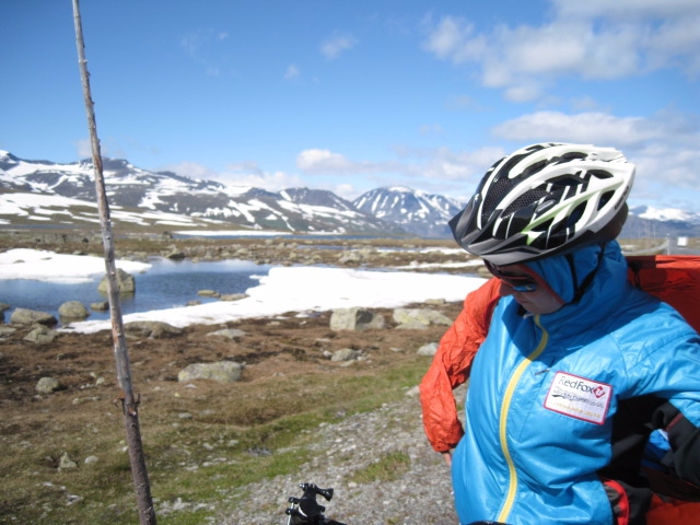 Девчачий норвежский бомж-велотрип завершился (норвегия, бомж трип, морозова, лебедь)