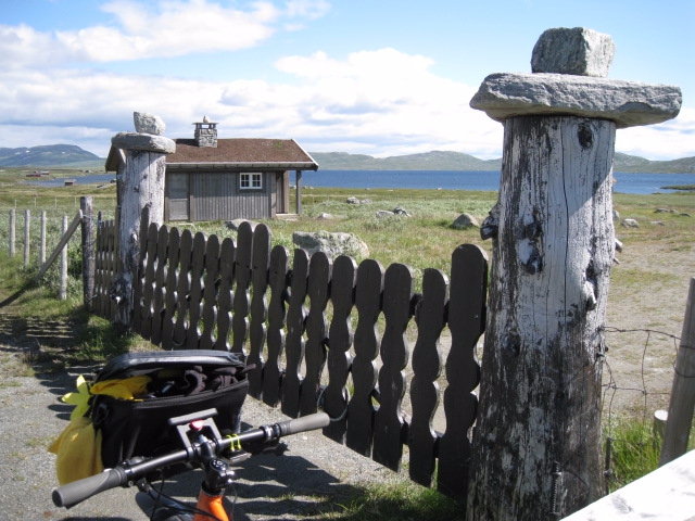 Девчачий норвежский бомж-велотрип завершился (норвегия, бомж трип, морозова, лебедь)