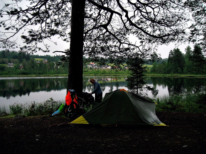 Девчачий норвежский бомж-велотрип завершился (норвегия, бомж трип, морозова, лебедь)