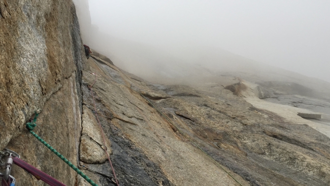 пик БЛОКА! Девчонки прошли стену ;, Альпинизм, маршрут Гунько, красноярск, школа ито, ред фокс)