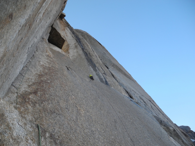 пик БЛОКА! Девчонки прошли стену ;, Альпинизм, маршрут Гунько, красноярск, школа ито, ред фокс)