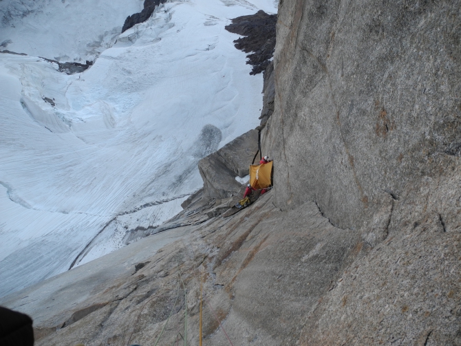 пик БЛОКА! Девчонки прошли стену ;, Альпинизм, маршрут Гунько, красноярск, школа ито, ред фокс)