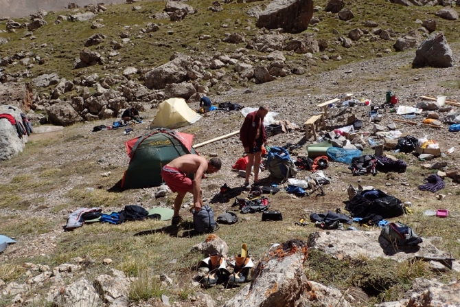 Горы, на которых ПОКА никто не бывал! Вернулись!! (Альпинизм, пик белый, экспедиция, нилов, головченко, григорьев, лето, горы на которых никто не бывал, граница)
