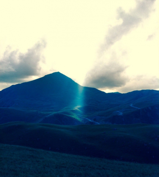 Шаукам (Горный туризм, виктор чайка, эльбрус, приэльбрусье, эльбрус с севера, северное приэльбрусье, менгир, менгиры, развалины, руины)