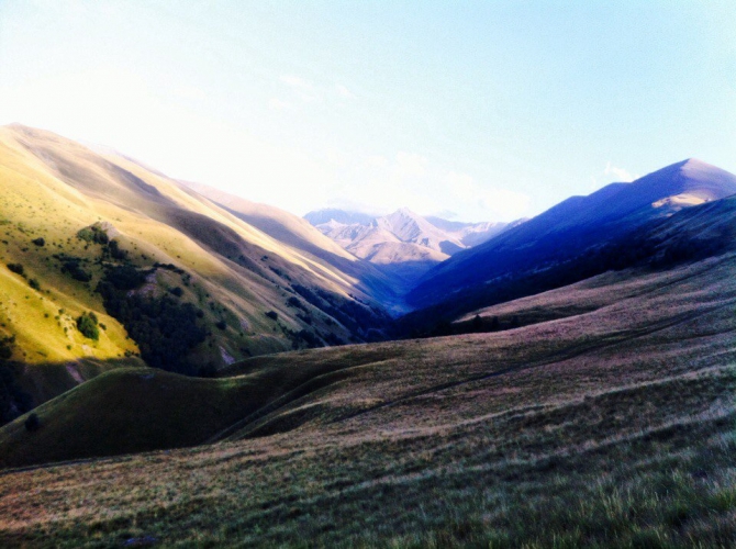 Шаукам (Горный туризм, виктор чайка, эльбрус, приэльбрусье, эльбрус с севера, северное приэльбрусье, менгир, менгиры, развалины, руины)