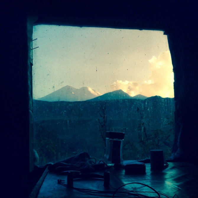 Шаукам (Горный туризм, виктор чайка, эльбрус, приэльбрусье, эльбрус с севера, северное приэльбрусье, менгир, менгиры, развалины, руины)