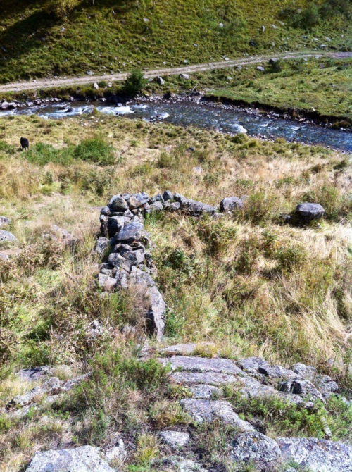 Шаукам (Горный туризм, виктор чайка, эльбрус, приэльбрусье, эльбрус с севера, северное приэльбрусье, менгир, менгиры, развалины, руины)