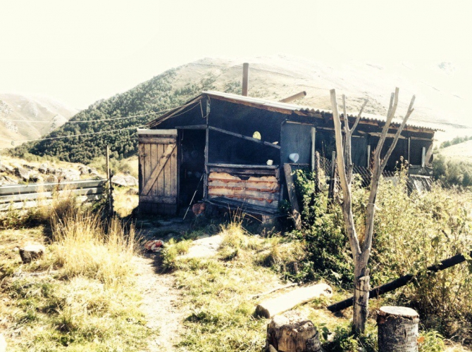 Шаукам (Горный туризм, виктор чайка, эльбрус, приэльбрусье, эльбрус с севера, северное приэльбрусье, менгир, менгиры, развалины, руины)