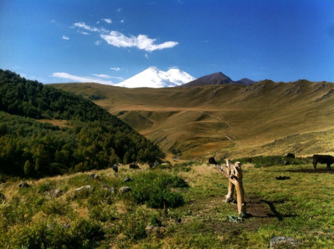 Шаукам (Горный туризм, виктор чайка, эльбрус, приэльбрусье, эльбрус с севера, северное приэльбрусье, менгир, менгиры, развалины, руины)