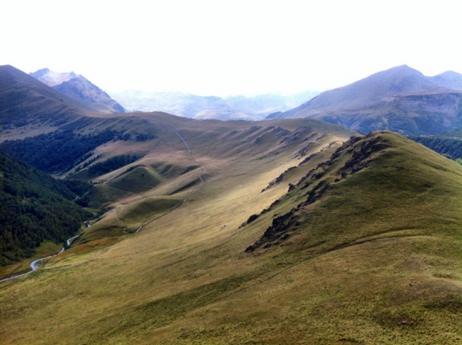 Шаукам (Горный туризм, виктор чайка, эльбрус, приэльбрусье, эльбрус с севера, северное приэльбрусье, менгир, менгиры, развалины, руины)
