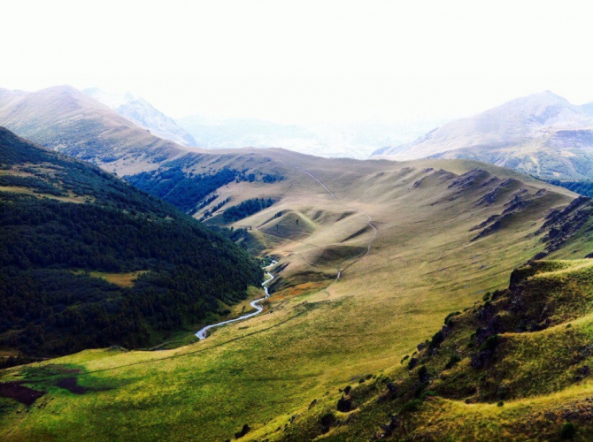 Шаукам (Горный туризм, виктор чайка, эльбрус, приэльбрусье, эльбрус с севера, северное приэльбрусье, менгир, менгиры, развалины, руины)