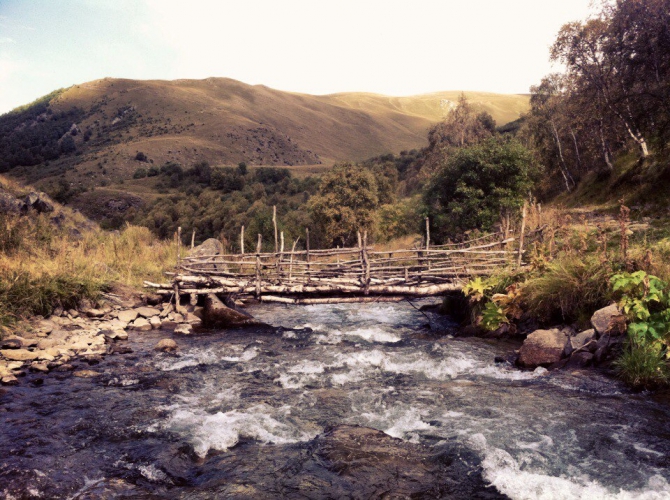 Шаукам (Горный туризм, виктор чайка, эльбрус, приэльбрусье, эльбрус с севера, северное приэльбрусье, менгир, менгиры, развалины, руины)
