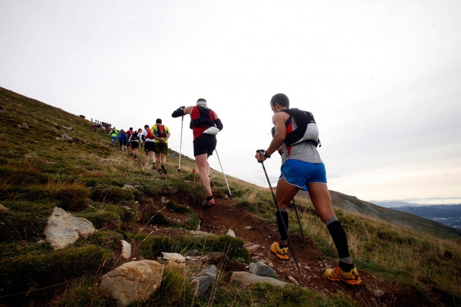 Сильнейшие спортмены мира на гонке Ультра Пиринеи (Скайраннинг, Salomon Ultra Pirineu трейлраннинг, скайраннинг, гонки, испания, килиан жорнет, горы, соревнования)